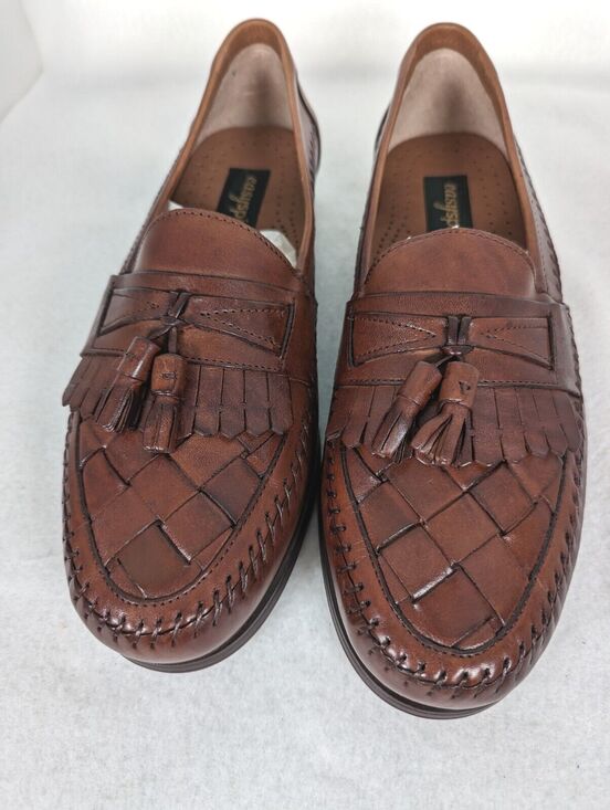Easy Spirit Mens shoes 9.5B NIB Leather Upper Made In Brazil main image 6